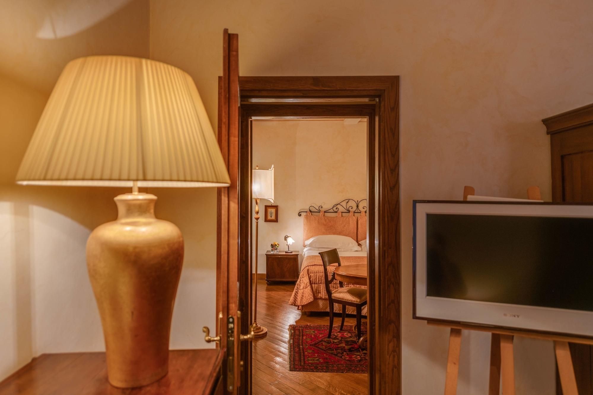 Residenza D'Epoca In Piazza Della Signoria Bed & Breakfast Firenze Bagian luar foto