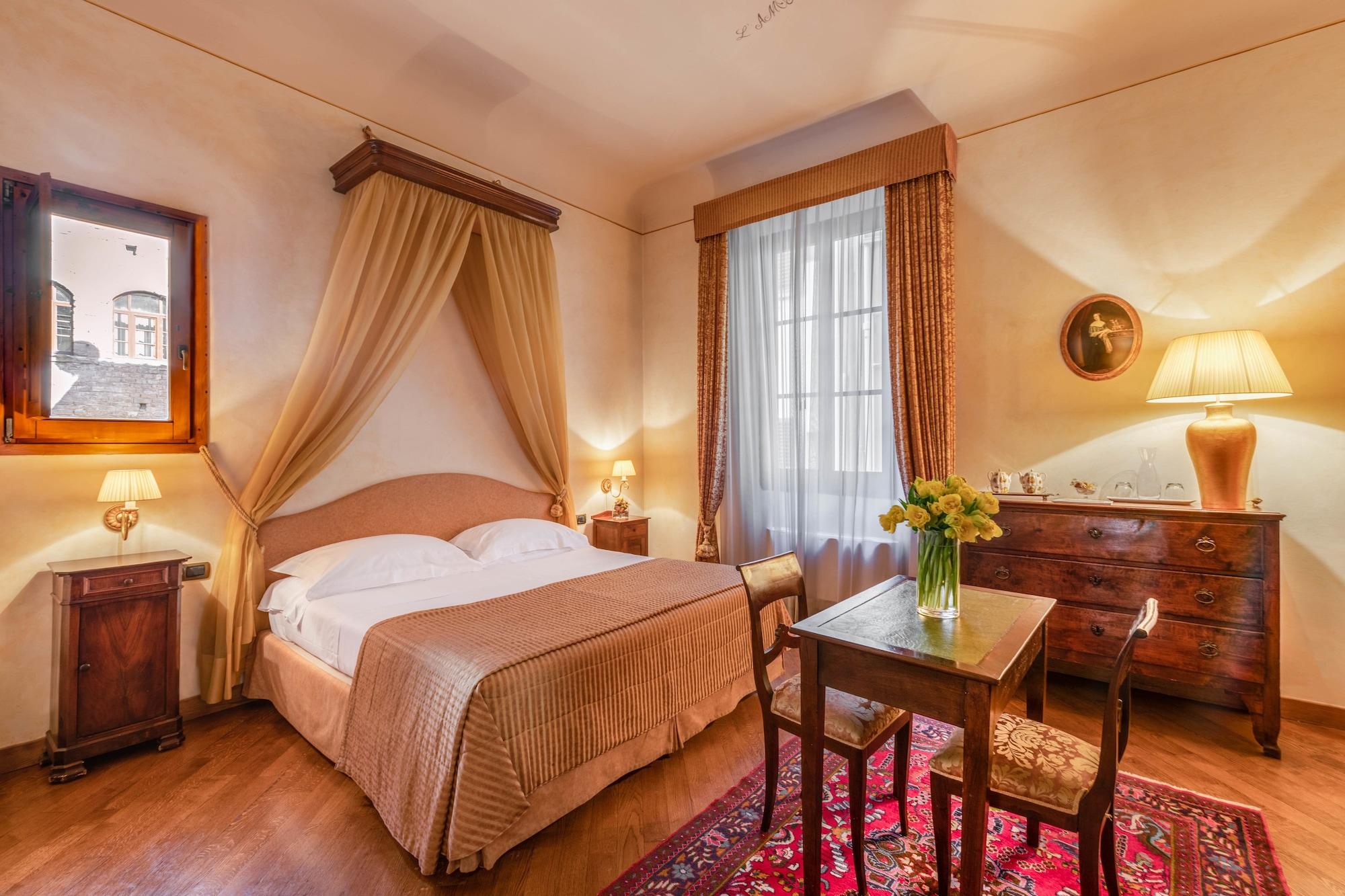 Residenza D'Epoca In Piazza Della Signoria Bed & Breakfast Firenze Bagian luar foto