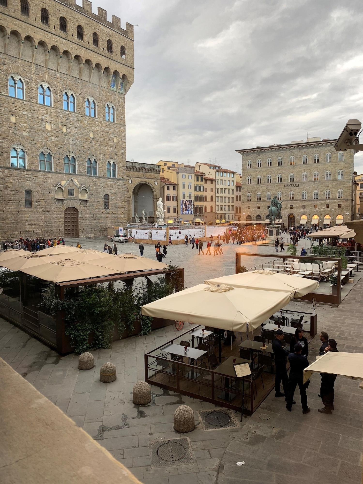 Residenza D'Epoca In Piazza Della Signoria Bed & Breakfast Firenze Bagian luar foto