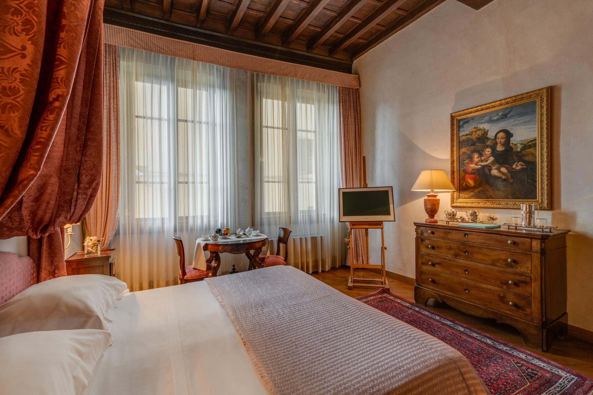 Residenza D'Epoca In Piazza Della Signoria Bed & Breakfast Firenze Bagian luar foto