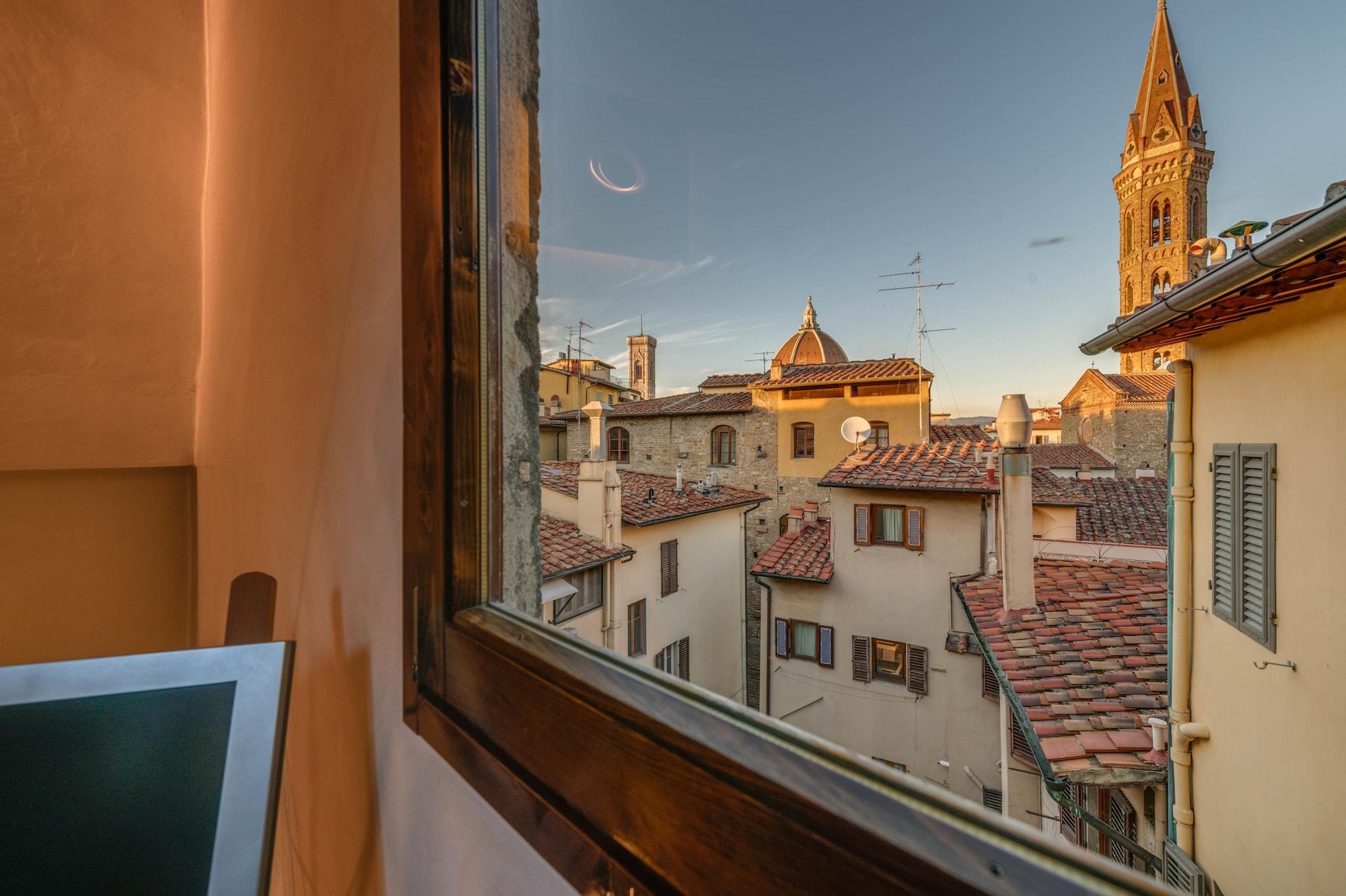 Residenza D'Epoca In Piazza Della Signoria Bed & Breakfast Firenze Bagian luar foto