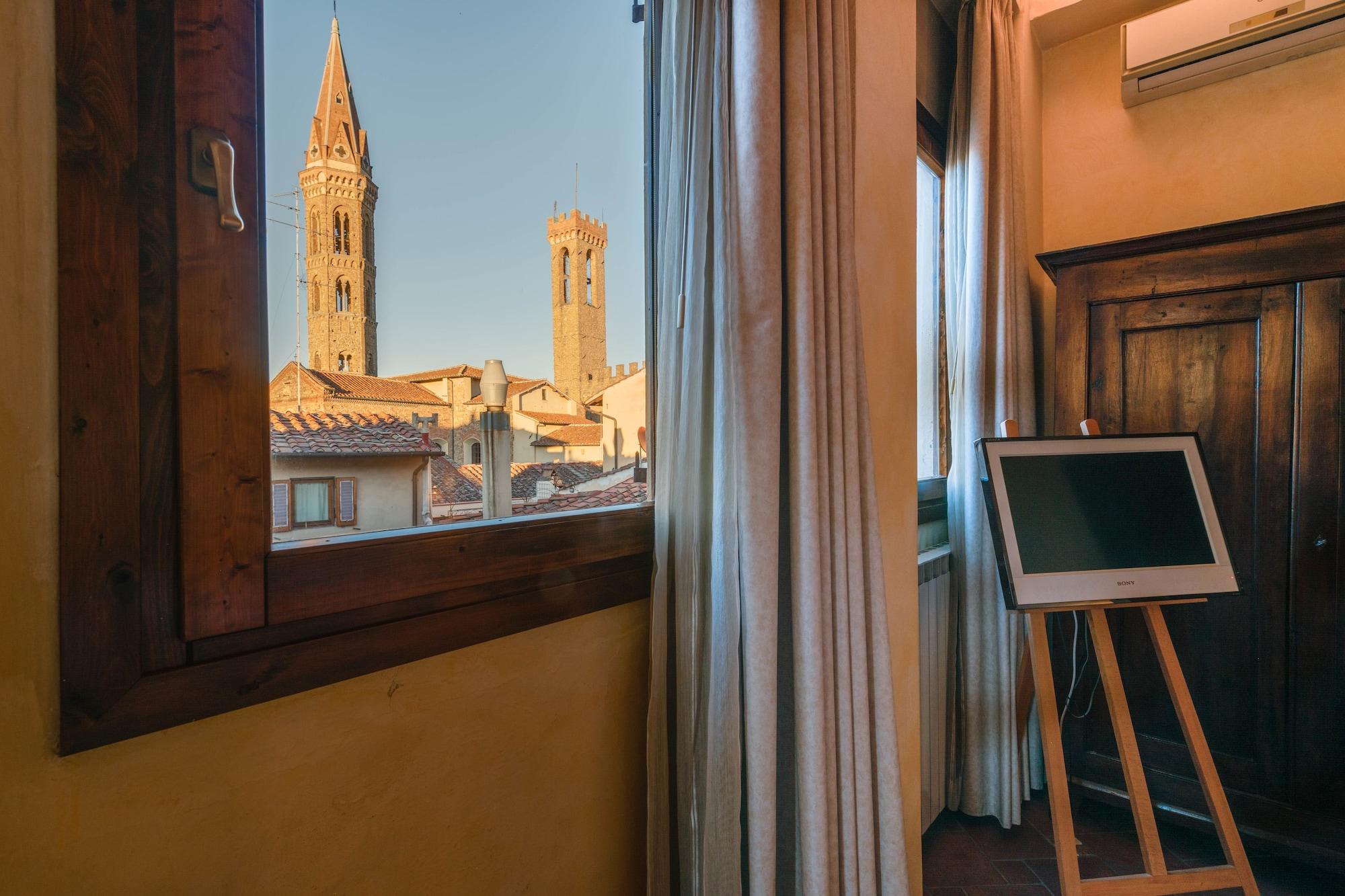 Residenza D'Epoca In Piazza Della Signoria Bed & Breakfast Firenze Bagian luar foto