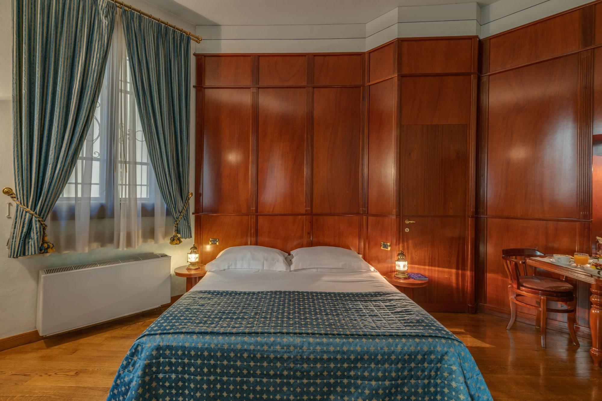 Residenza D'Epoca In Piazza Della Signoria Bed & Breakfast Firenze Bagian luar foto