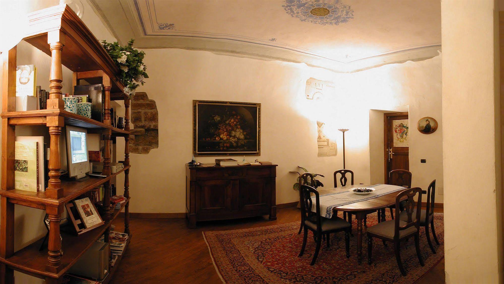 Residenza D'Epoca In Piazza Della Signoria Bed & Breakfast Firenze Bagian luar foto